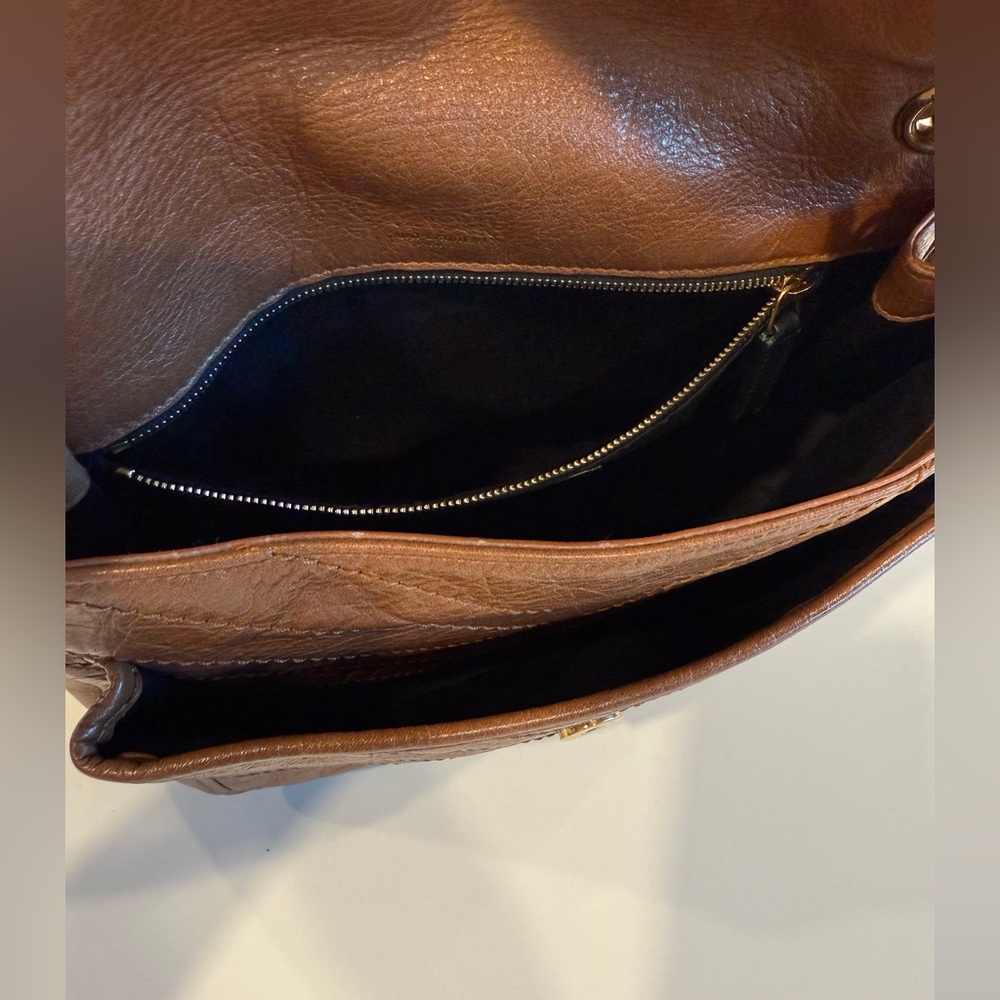 Saint Laurent Niki Medium in Vintage Leather, Light Caramel - Picture 9 of 14